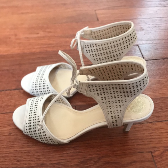 Tan heels - Picture 2 of 4